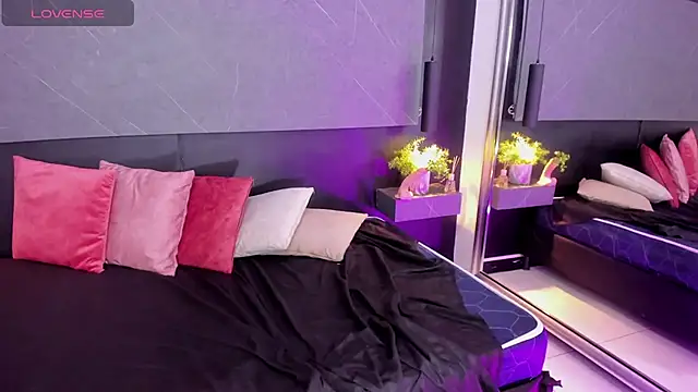 arcangel_harris's cam snapshot