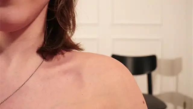 IdaJonesy live sex cam