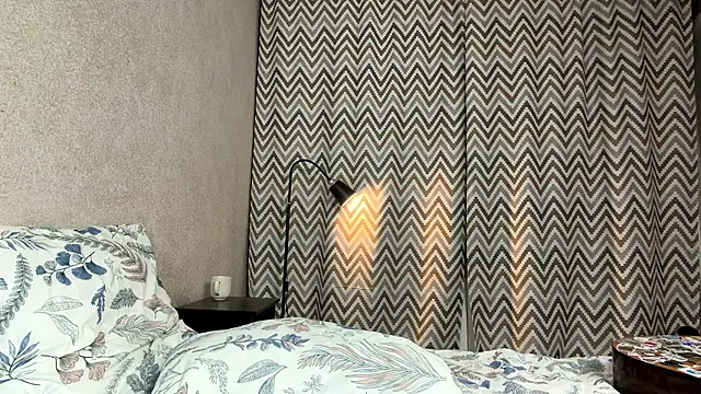 pinkfondnes's cam snapshot