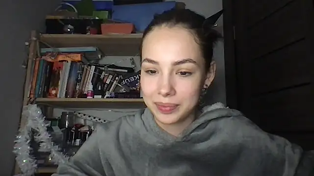 Yuna5343 live sex cam