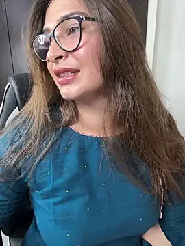 adara_lennox's cam snapshot