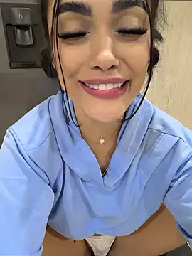 emma_andrew1's cam snapshot