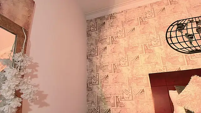 emily_clarkk_'s cam snapshot