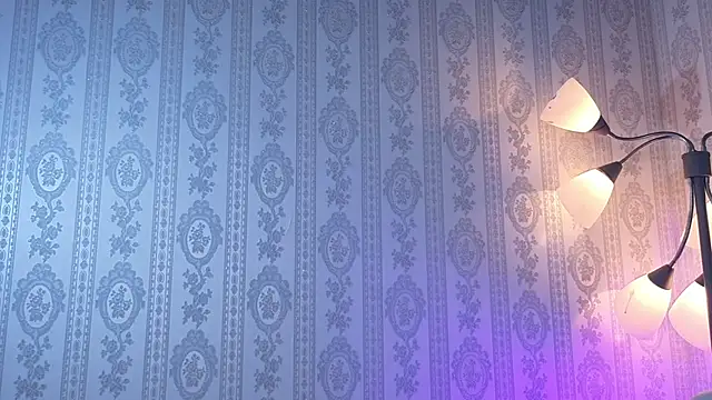 AliceHurlimane's cam snapshot