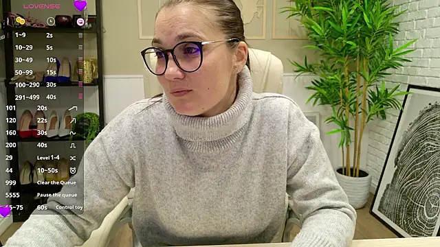 SelineSole's cam snapshot