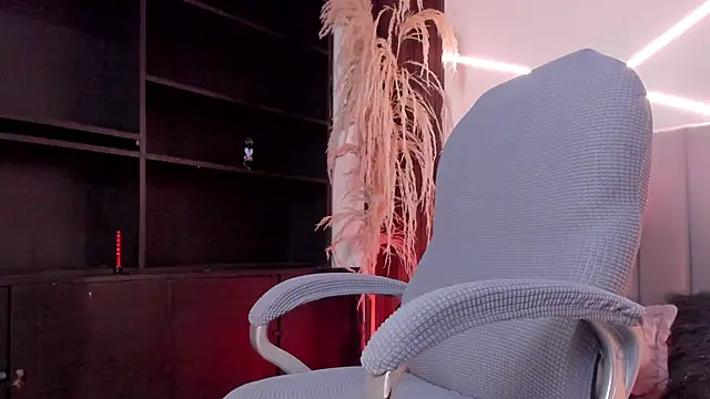 Isis_Moon's cam snapshot