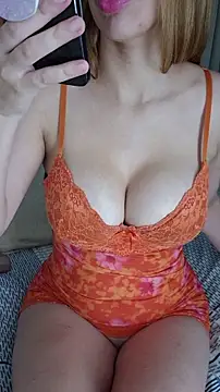 jhulyyy live sex cam