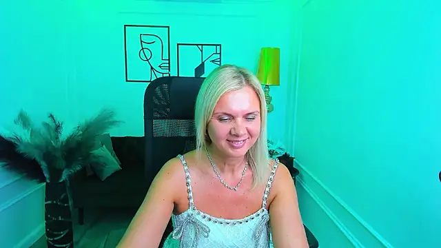 AgathaKlouin's cam snapshot