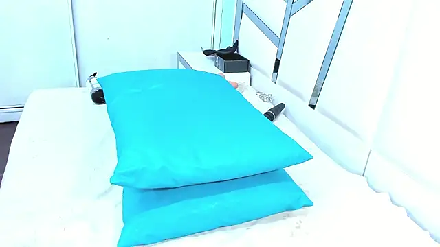 Hetaira_Lexx live sex cam