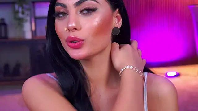 RavennaDArcy's cam snapshot