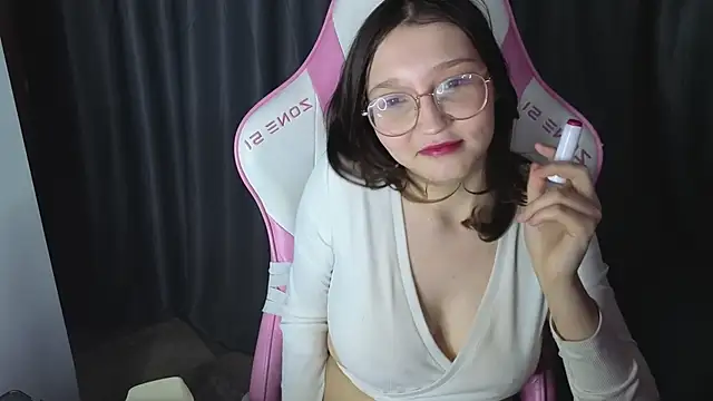 Pink-Aura-'s cam snapshot