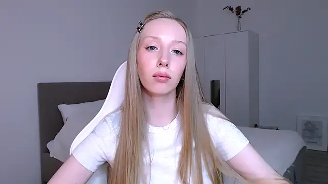 Luna_insniity's cam snapshot