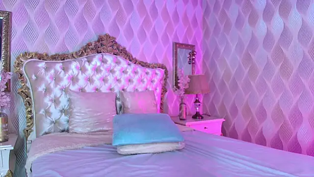 Bella_Smiith_'s cam snapshot