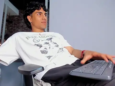 MattFiore's cam snapshot