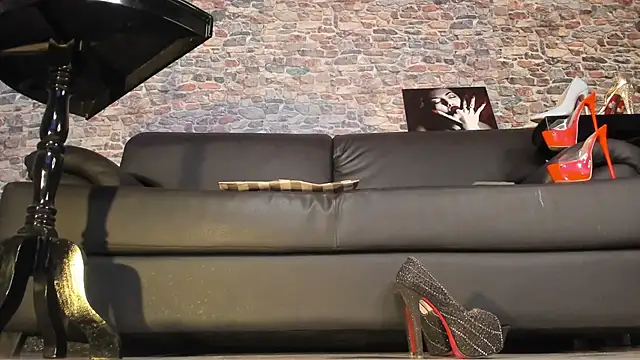 MissAgata live sex cam