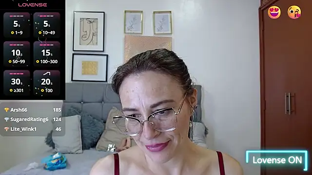 _naomi_s's cam snapshot