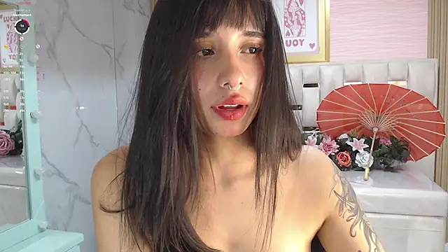 allyssa_bellini_s's cam snapshot