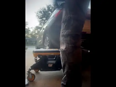 Polaroid_White's cam snapshot