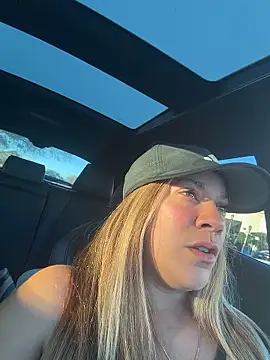 Bigbuttbrooklynn live sex cam