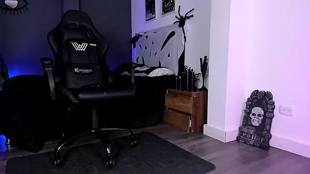 Raven_Witch_'s cam snapshot