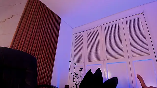 Emiilycollins's cam snapshot