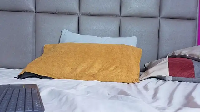 KRYSSTARITTER4's cam snapshot