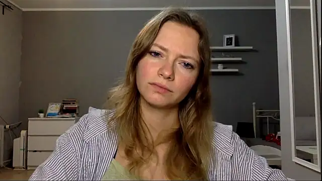 MillieShow's cam snapshot