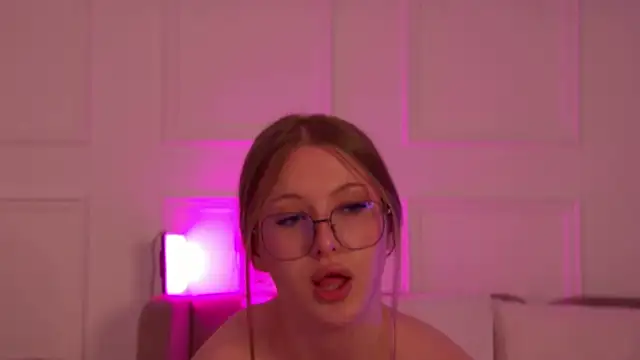 RemyLoon's cam snapshot