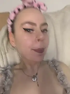 Stoned-baby69 live sex cam