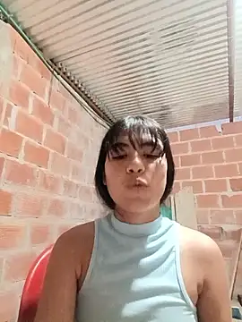 triana-hot18's cam snapshot