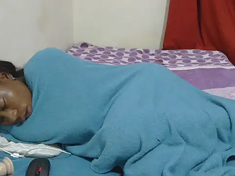 Dark-dindy18's cam snapshot