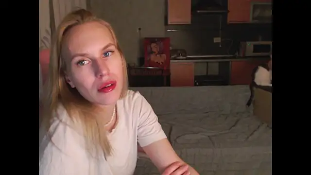 Elsa_Li's cam snapshot