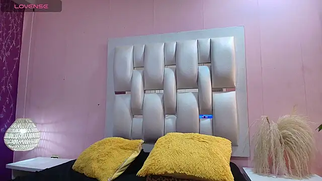 martiina_1's cam snapshot