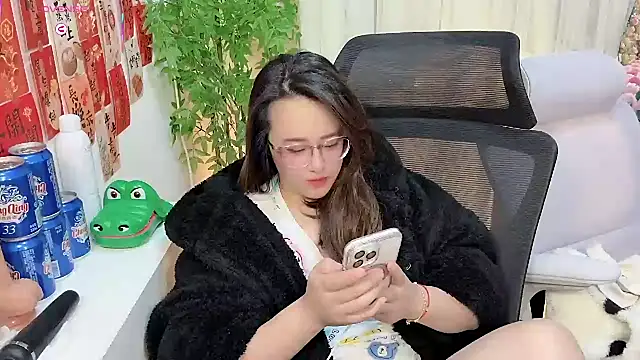 NEWONETO live sex cam