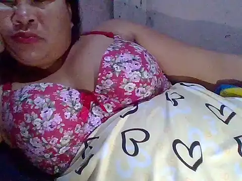 xxmysweetpinayy69's cam snapshot