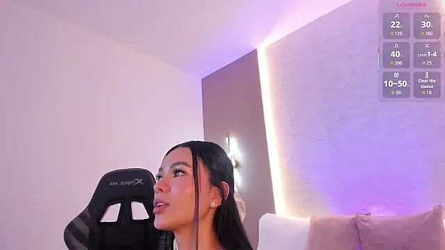 emily_tolson's cam snapshot