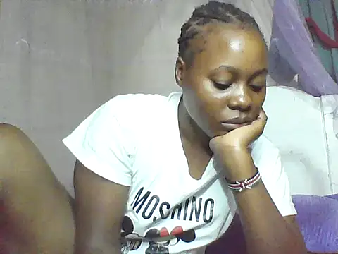 EBONYVANILLA02's cam snapshot