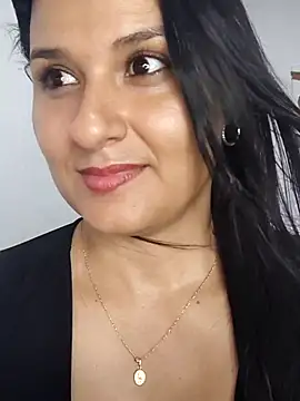 elena_jonees live sex cam