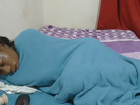 Dark-dindy18's cam snapshot