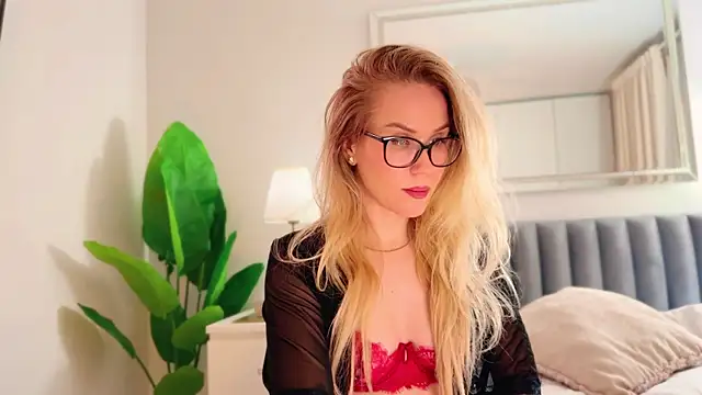 Myassistant live sex cam