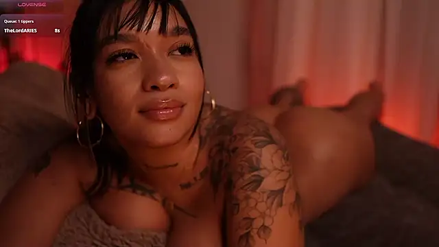 HannahW_ live sex cam