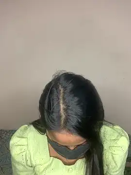 Priya_baby0's cam snapshot