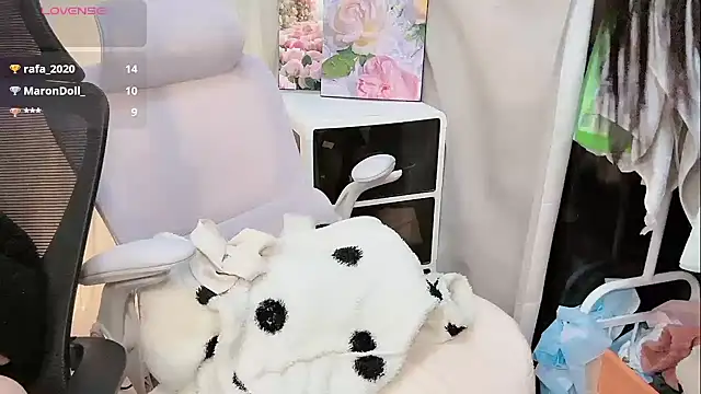 Yvonne-07 live sex cam