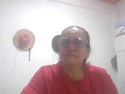 Lunax_taylor's cam snapshot