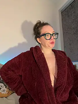 FemDom_RubyKnightXXO's cam snapshot