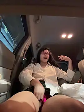 dani_bela's cam snapshot