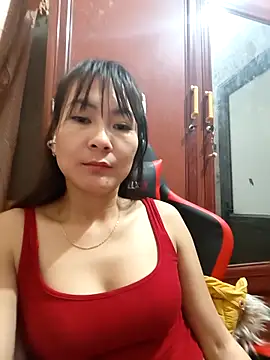 Yumyum_kiw live sex cam