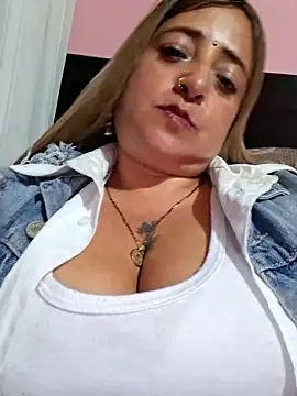 AlexadraJones3453's cam snapshot