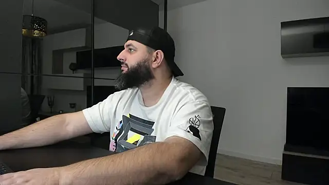 DravenPeak live sex cam