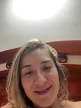 Mariana_gom's cam snapshot